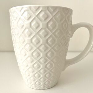 SCM Home Textured Mug in Creamy White